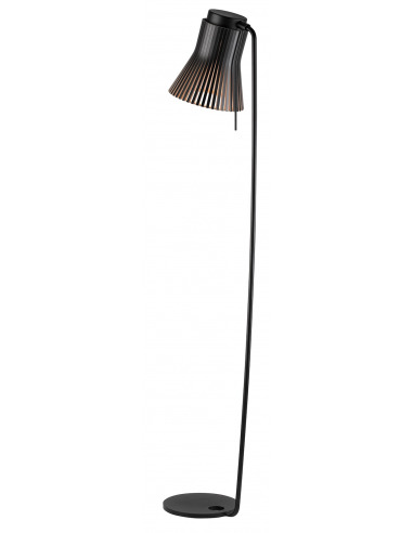Lampadaire Petite 4610 au design scandinave en bois naturel par Seppo Koho X Secto Design