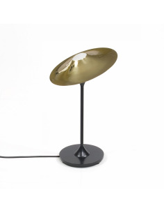 Lampe à poser design Skew noir en laiton au design chic et élégant