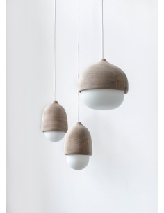 Suspension en bois et verre soufflé Terho Lamp au design scandinave 2