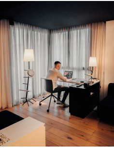 Lampe a poser Centipede en acier au design insolite par Rubtsov Maxim x Mantra 2