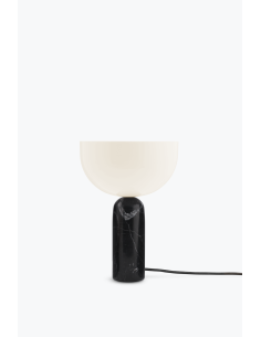 Lampe a poser Kizu en marbre par Lars Tornøe x New Works 2