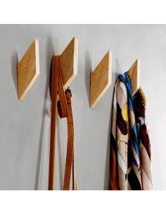 Patère murale Woody 9 au design naturel en bois naturel 2