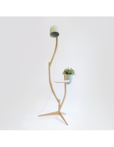 Table lampe Branch-out avec un pot de fleurs par Studio Lorier