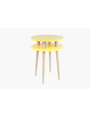 Table basse en bois UFO high par Magdalena Garncarz et Szymon Hanczar 