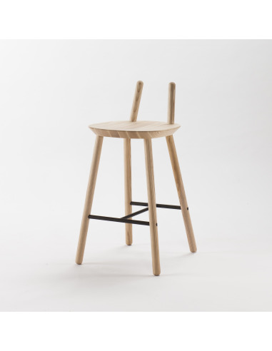 Tabouret / Chaise de bar Naïve en bois de frêne par etc.etc. au design scandinave