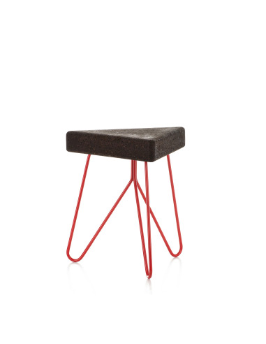 Tabouret design Três en liège par Filipa Mendes & Gustavo Macedo