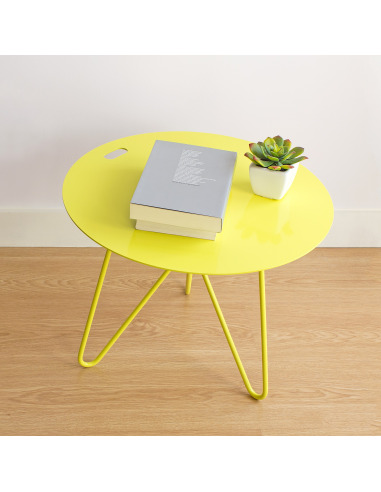 Table basse design SEIS en acier par Filipa Mendes & Gustavo Macedo