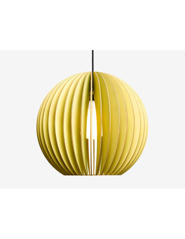 Suspension AION L Ø38cm en bouleau naturel découpée au laser au design scandinave par IUMI Design