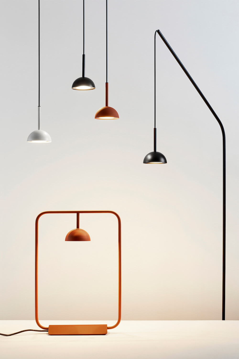 Lampadaire Cupolina LED par Boti de Dominicis Studio x Estiluz